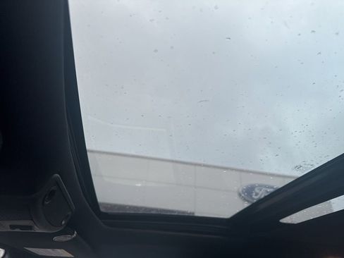 Used 2016 Ford F150 Platinum w/ Equipment Group 701A Luxury image 11