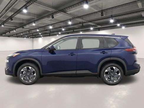 Used 2024 Nissan Rogue SV FWD image 6