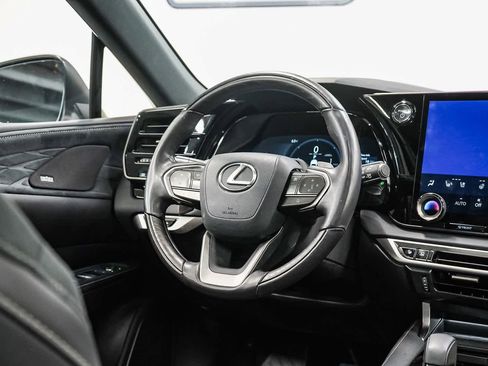 Used 2025 Lexus RX 450h Luxury image 15