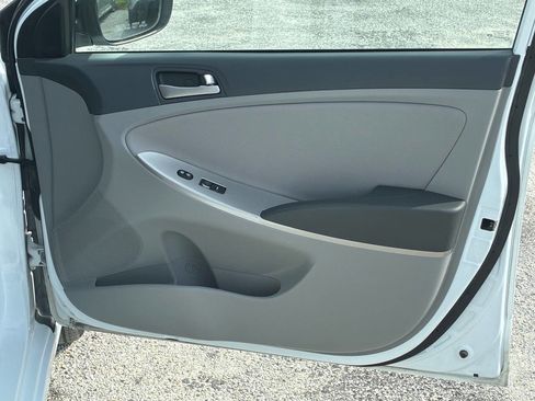 Used 2017 Hyundai Accent Value Edition FWD image 22