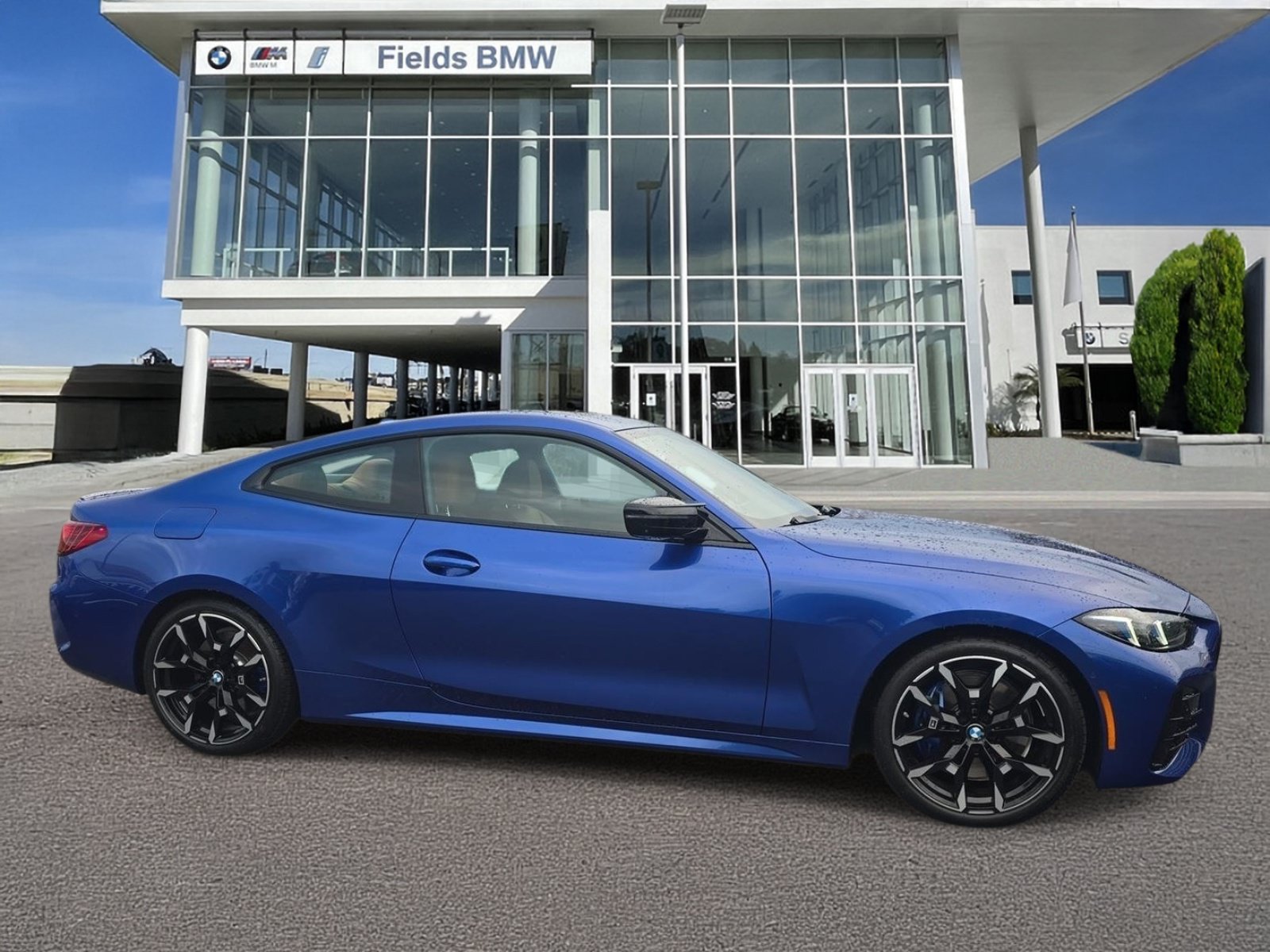 Used 2026 BMW M440i Coupe RWD image 1