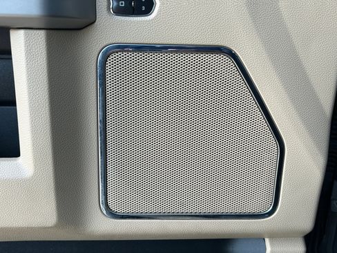 Used 2017 Ford F250 Lariat w/ Lariat Ultimate Package image 27