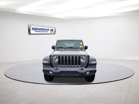 Used 2020 Jeep Wrangler Sport S image 2
