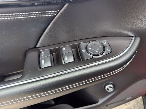 Certified 2023 Buick Envision Preferred w/ Sport Touring Package AWD/4WD image 13