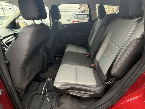 Used 2015 Ford Escape SE AWD/4WD image 36