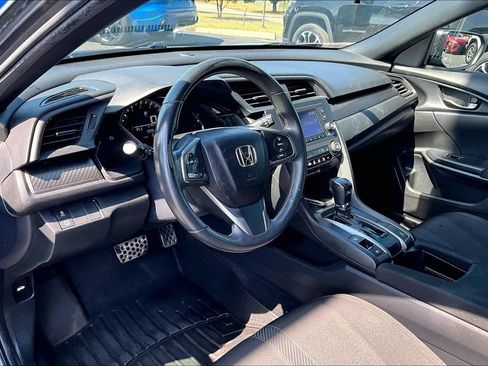 Used 2017 Honda Civic Sport image 5