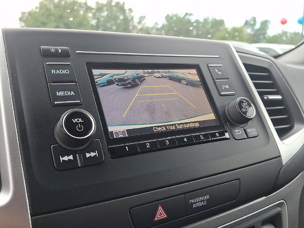 Used 2020 Honda Pilot LX image 18