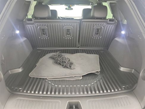 New 2025 Cadillac XT5 Luxury w/ LPO, Red Accent Package image 27