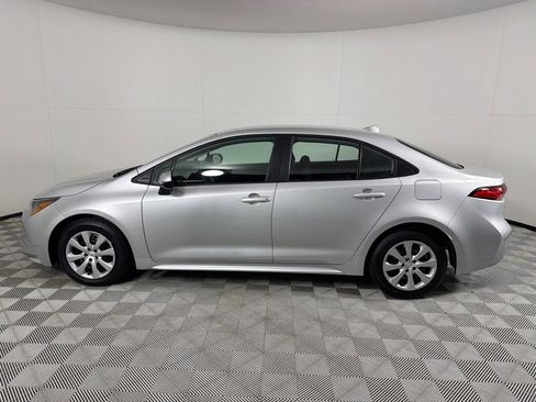 Used 2024 Toyota Corolla LE image 8