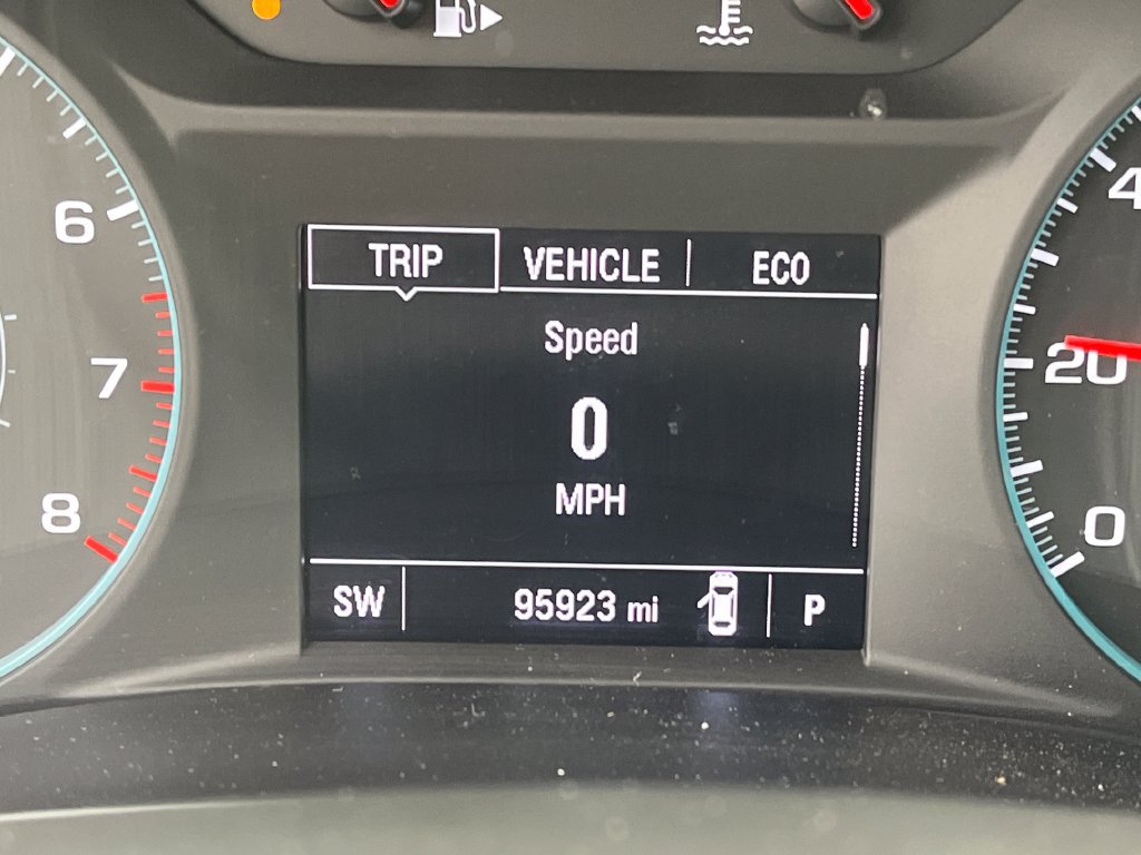 Used 2023 Chevrolet Malibu LT FWD image 17