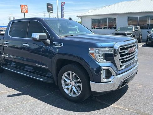 Used 2022 GMC Sierra 1500 SLT w/ SLT Premium Plus Package AWD/4WD image 4