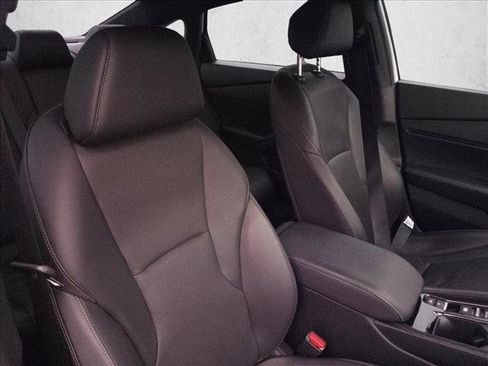 Used 2023 Honda Accord Sport image 15