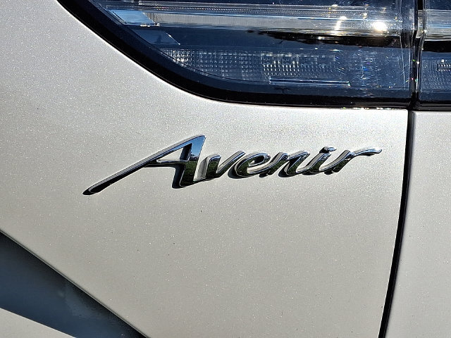 Used 2023 Buick Envision Avenir AWD/4WD image 9