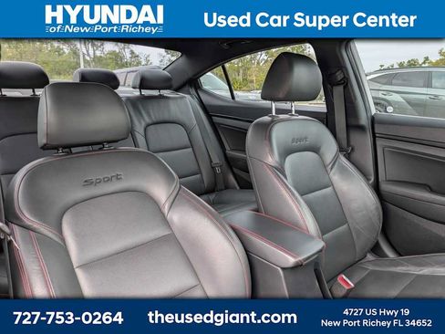 Used 2018 Hyundai Elantra Sport w/ Sport Premium Package 03 FWD image 10