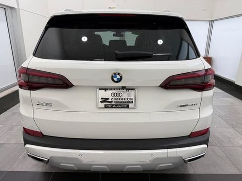 Used 2021 BMW X5 xDrive40i w/ Convenience Package AWD/4WD image 3