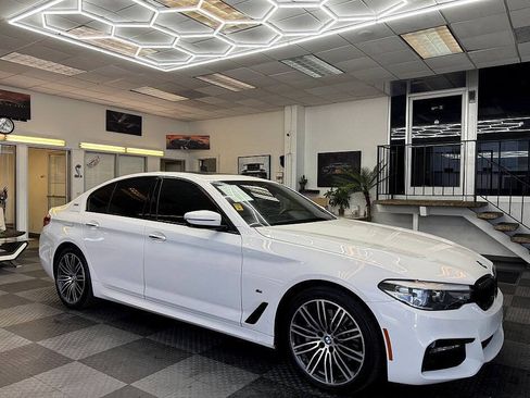 Used 2018 BMW 530e RWD image 3