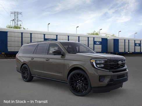 New 2026 Ford Expedition Max Platinum w/ Stealth Performance Package image 10