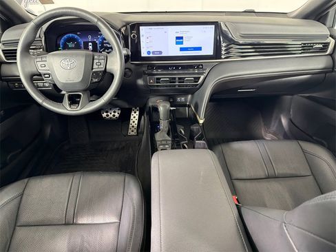 Used 2025 Toyota Camry XSE image 23