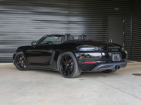 Certified 2017 Porsche 718 Boxster image 3