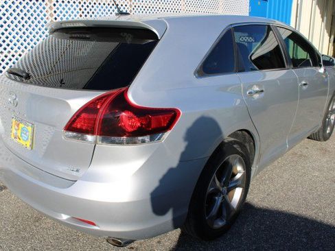 Used 2013 Toyota Venza XLE image 7
