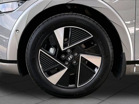 Certified 2026 Hyundai Ioniq 5 Limited RWD image 10