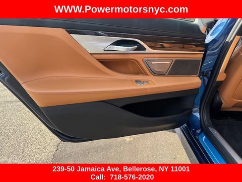 Used 2022 BMW 750Li xDrive AWD/4WD image 26