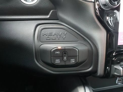 New 2026 RAM 2500 Laramie AWD/4WD image 14