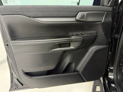 Used 2025 Ford Ranger Raptor AWD/4WD image 30