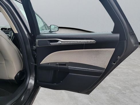 Used 2017 Ford Fusion S image 26