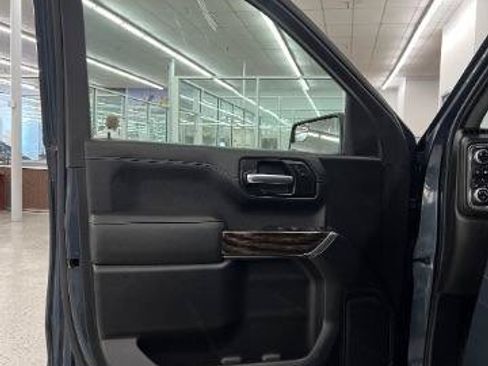 Used 2019 GMC Sierra 1500 SLE w/ SLE Value Package AWD/4WD image 21