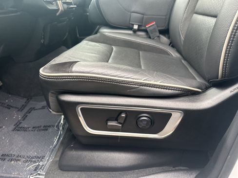 Used 2021 RAM 1500 Laramie image 13