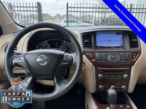 Used 2017 Nissan Pathfinder Platinum w/ Family Entertainment Package image 8