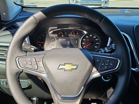 Used 2024 Chevrolet Equinox LT AWD/4WD image 19