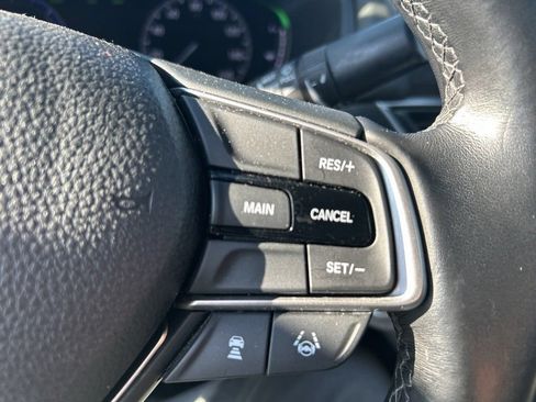 Used 2018 Honda Accord EX-L image 8
