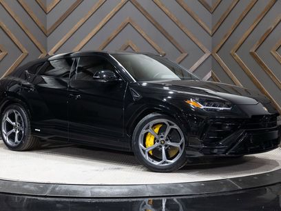 Used 2023 Lamborghini Urus S