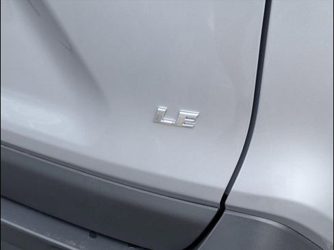 Used 2025 Toyota RAV4 LE image 20