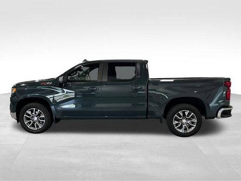 Used 2025 Chevrolet Silverado 1500 LT AWD/4WD image 4
