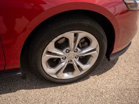 Used 2025 Honda Accord LX image 9