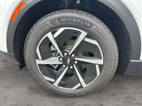 New 2026 Chevrolet Equinox EV LT image 10