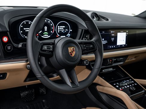 New 2026 Porsche Cayenne E-Hybrid AWD/4WD image 14