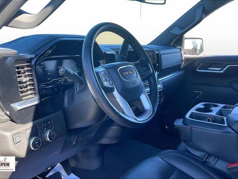 Used 2025 GMC Sierra 1500 SLT image 13