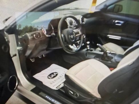 Used 2015 Ford Mustang GT Premium w/ GT Performance Package RWD image 4