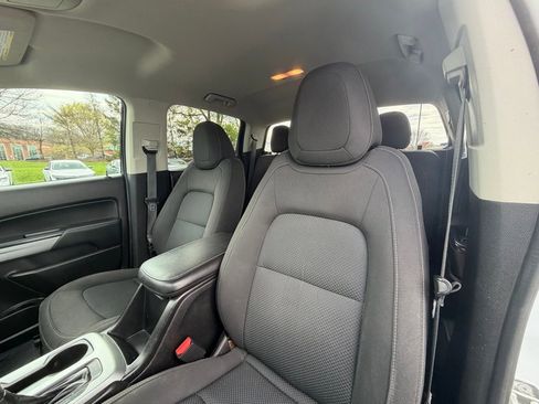 Used 2017 Chevrolet Colorado LT w/ Redline Special Edition image 7