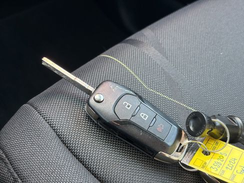 Used 2024 Ford F150 STX image 26