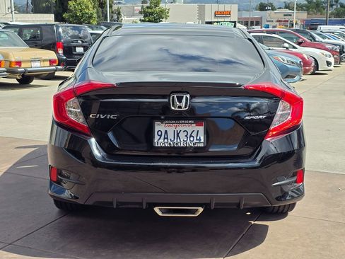 Used 2019 Honda Civic Sport image 10