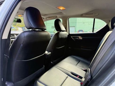 Used 2014 Lexus CT 200h image 22