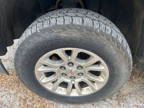 Used 2017 GMC Sierra 1500 SLT image 27