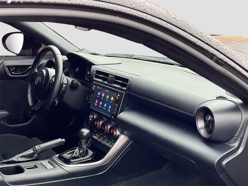 Used 2022 Toyota GR86 image 27