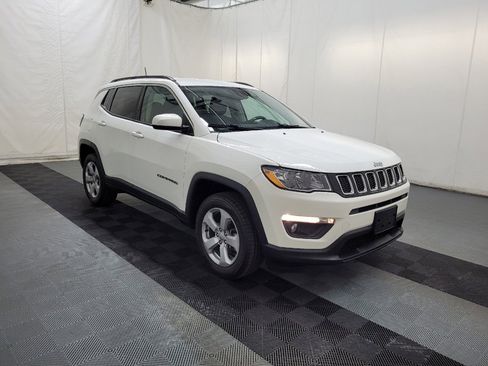 Used 2021 Jeep Compass Latitude w/ Convenience Group AWD/4WD image 13