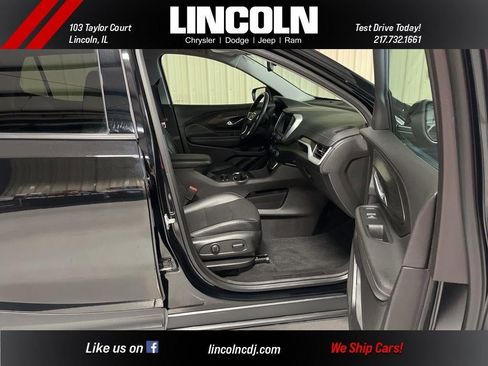 Used 2024 GMC Terrain SLT image 15
